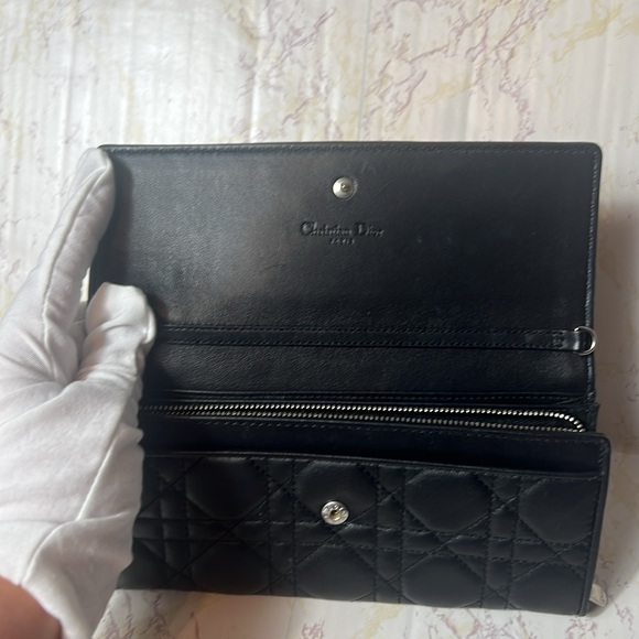 CHRISTIAN DIOR BLACK LAMBSKIN CANNAGE LADY DIOR RENDEZOUS WALLET ON CHAIN - Picture 10 of 17